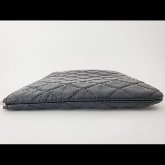 SOLD Chanel Classic O Case - Picture 4 of 9